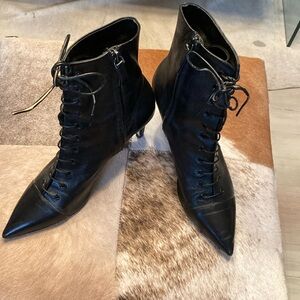 Funky “Zara” Vintage look black leather dress/ casual shirt boot
